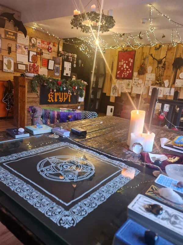 Tarot Reading Room